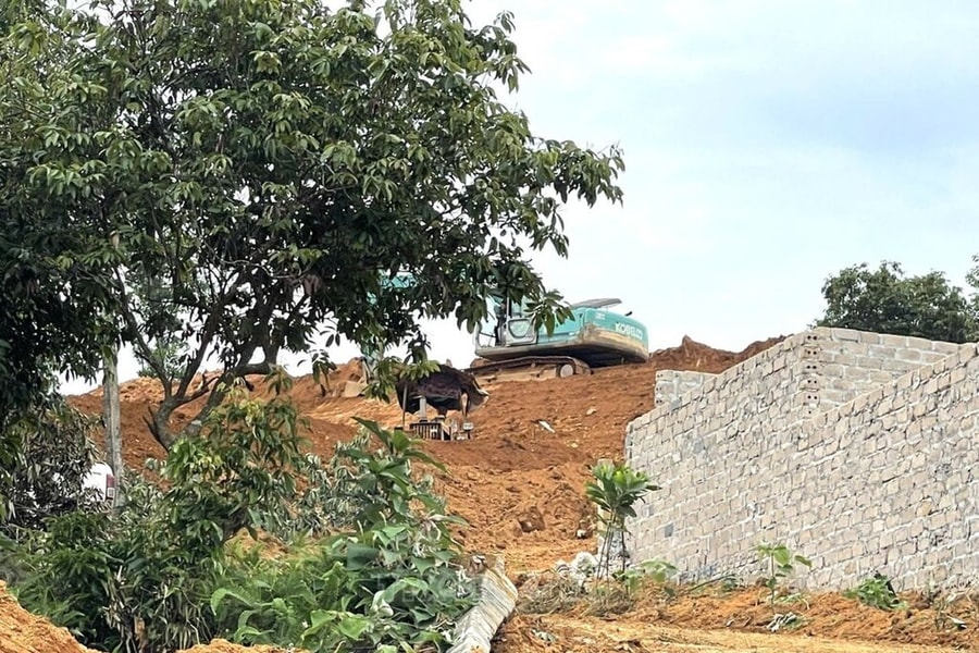 Hà Nội chỉ đạo khẩn kiểm tra công trình không phép, san lấp đất đồi tại Vườn quốc gia Ba Vì