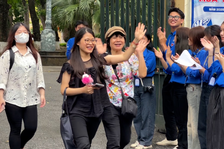 Gần 26.000 thí sinh hoàn thành môn thi Tiếng Anh theo chương trình GDPT 2006