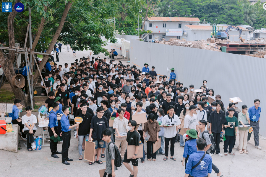 Thí sinh thi năng khiếu Trường ĐH Kiến trúc Hà Nội năm 2025 cần lưu ý lịch thi và quy định quan trọng