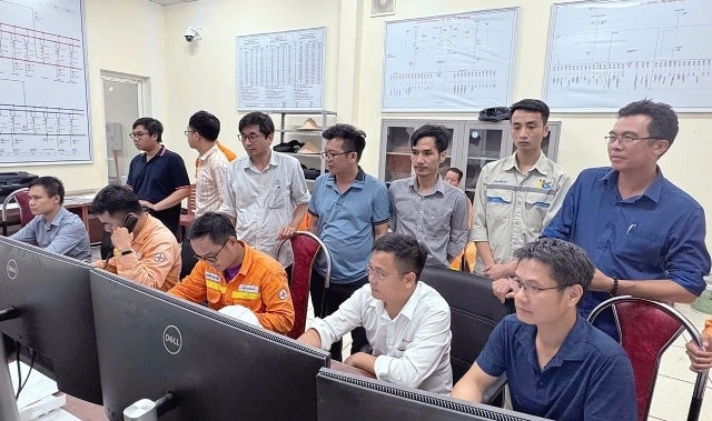 Đóng điện giai đoạn 1 công trình trạm biến áp 220kV Bá Thiện, đảm bảo điện cho tỉnh Vĩnh Phúc