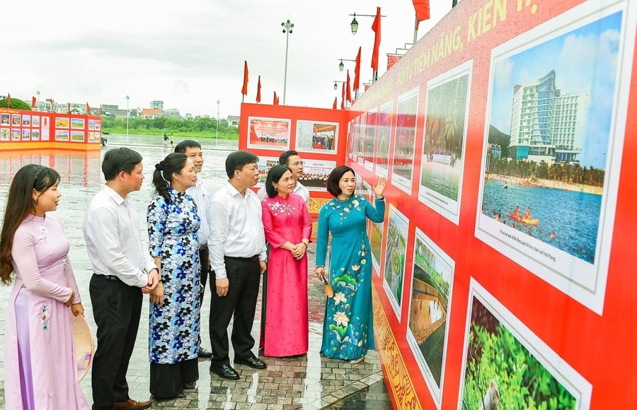 Triển lãm ảnh về thành tựu kinh tế - xã hội của TP Hải Phòng và tỉnh Hải Dương