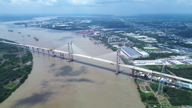 Tăng tốc thi công cầu Bình Khánh trên cao tốc Bến Lức - Long Thành