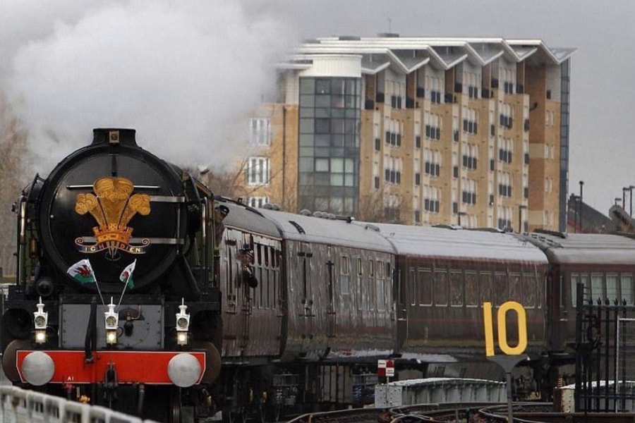 Vua Charles quyết định ngừng sử dụng đoàn tàu Hoàng gia Anh do chi phí tăng cao