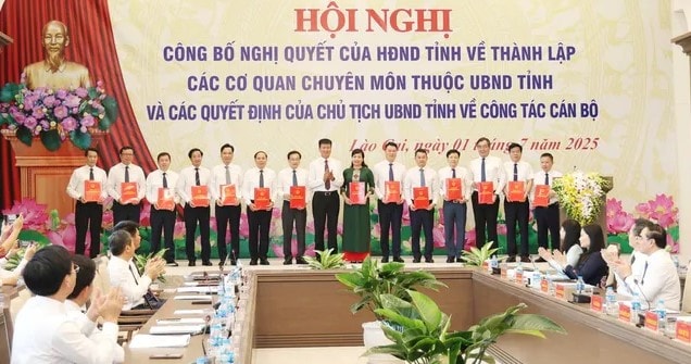 Công bố danh sách lãnh đạo các sở, ngành của tỉnh Lào Cai sau sáp nhập