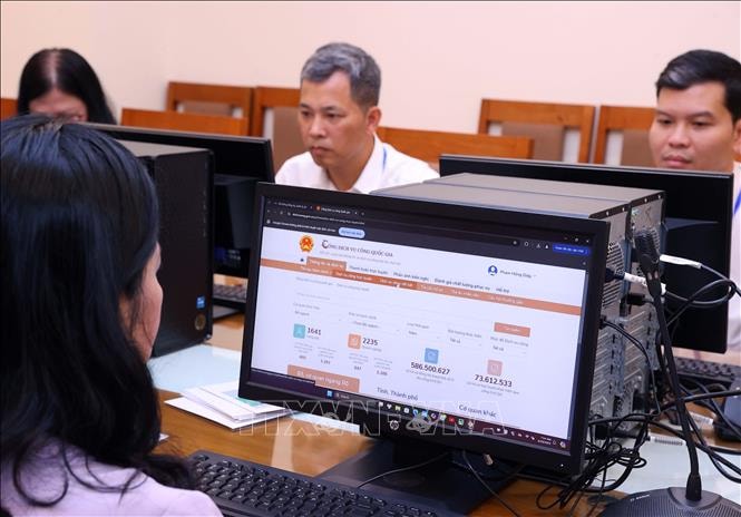 Người làm công tác chuyên trách chuyển đổi số được hỗ trợ 5 triệu đồng/tháng từ ngày 15/8