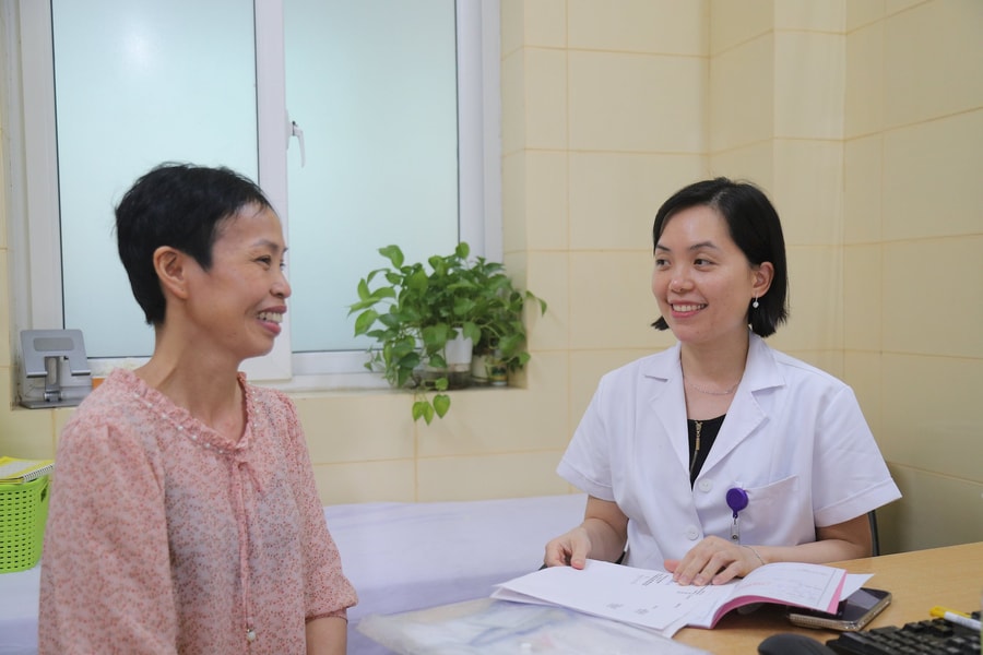 Quy định mới về kê đơn thuốc giúp người bệnh giảm áp lực trong quá trình điều trị