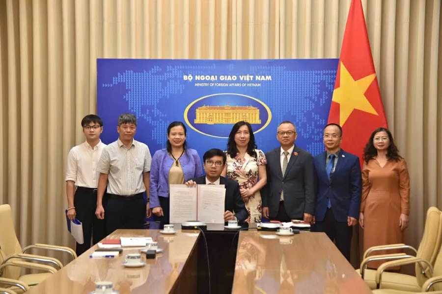 Báo Thế giới và Việt Nam 'bắt tay chiến lược' với The Colombo Times - điểm nhấn mới trong hợp tác báo chí quốc tế