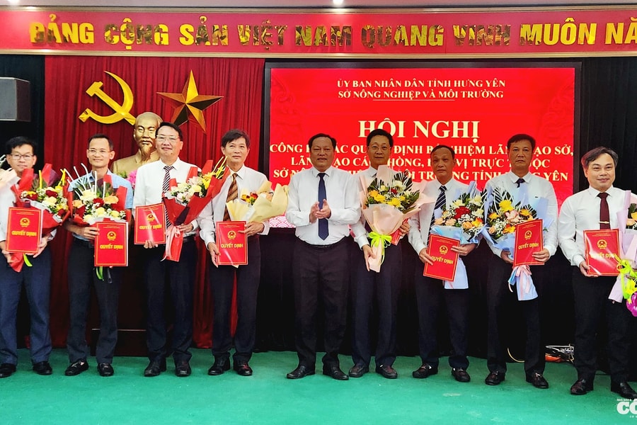 Hưng Yên: Sở Nông nghiệp và Môi trường công bố các quyết định về công tác cán bộ