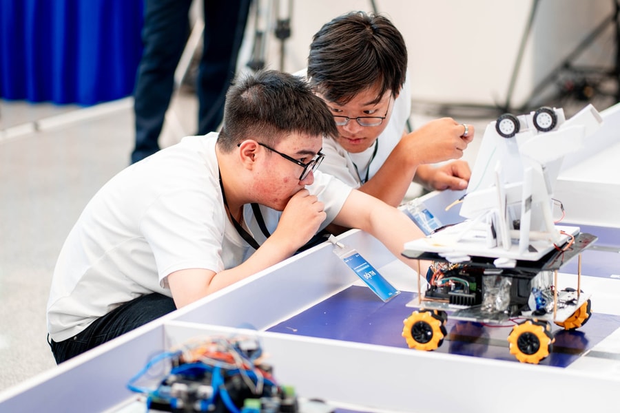 Sắp có chính sách tín dụng ưu đãi vượt trội cho sinh viên ngành công nghệ cao