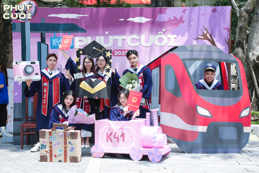 Phút Cuối 2025: Hồi còi vang vọng báo hiệu trạm dừng cuối cùng