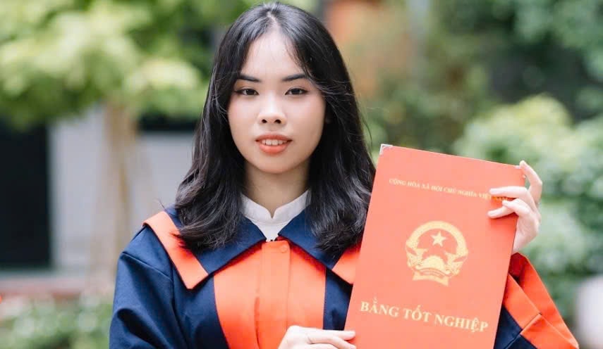 Thủ khoa vào lớp 10 Hà Nội: Cô bé dân tộc Tày, không học thêm, đỗ cùng lúc hai trường top đầu