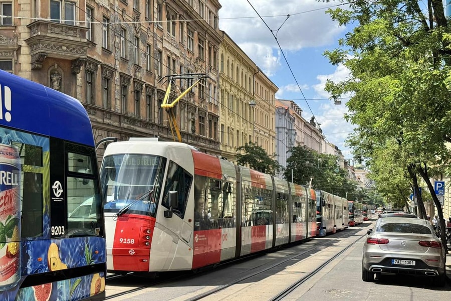 Cộng hòa Séc mất điện diện rộng do sự cố rơi cáp cao áp