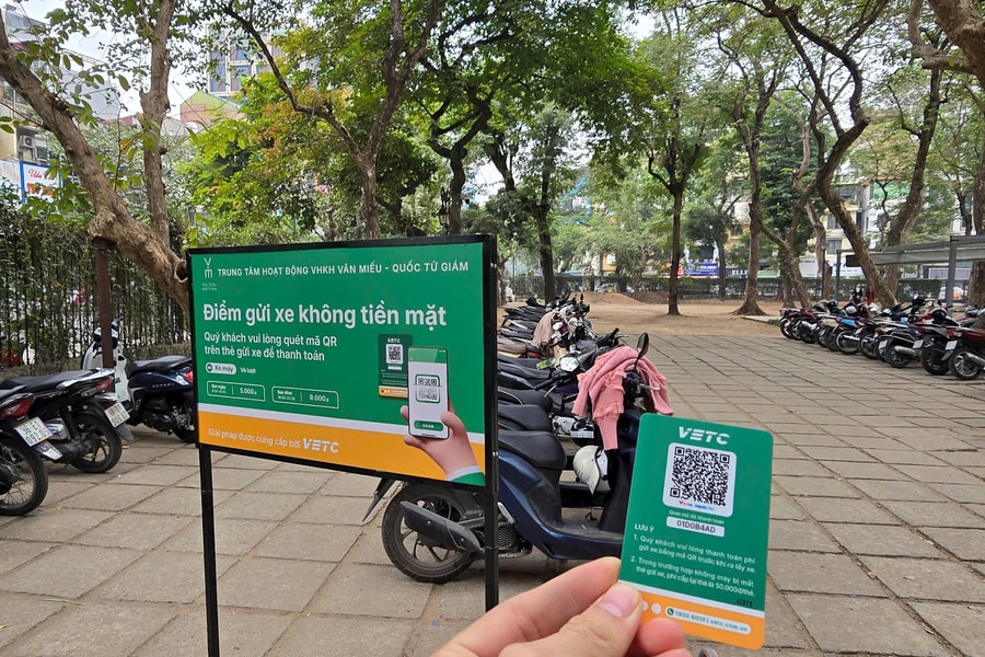 Gần 95% giao dịch trông giữ xe ở Hà Nội không dùng tiền mặt