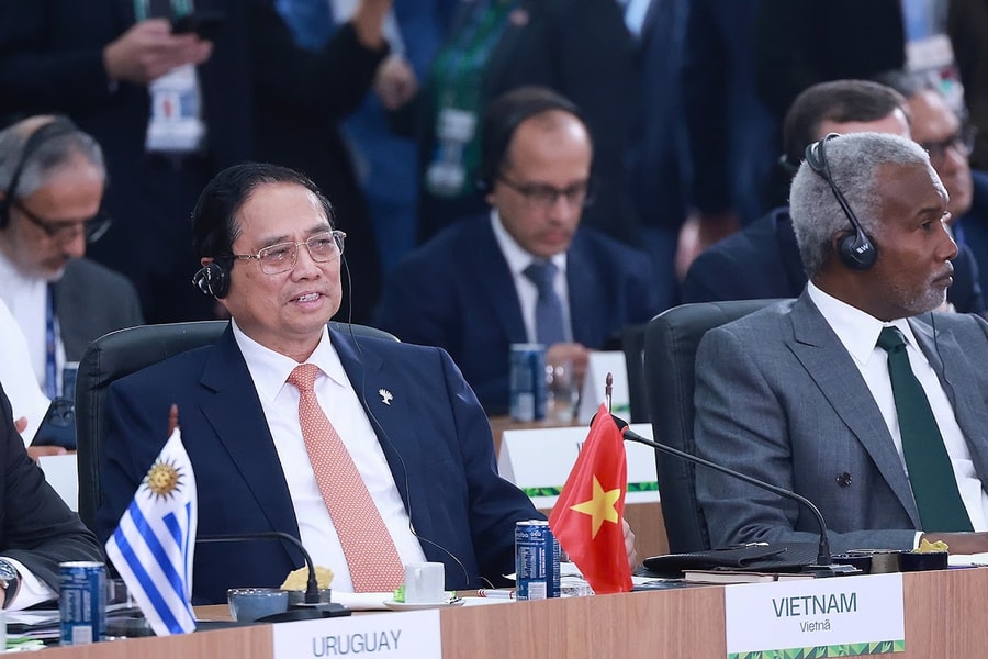 Thủ tướng Chính phủ Phạm Minh Chính: Bảo vệ môi trường, ứng phó với biến đổi khí hậu và dịch bệnh là nền tảng của mọi chính sách phát triển