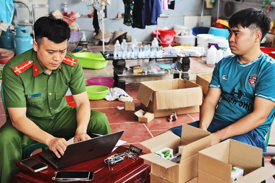 TP HCM cảnh báo hàng giả y tế, yêu cầu toàn hệ thống khẩn trương rà soát