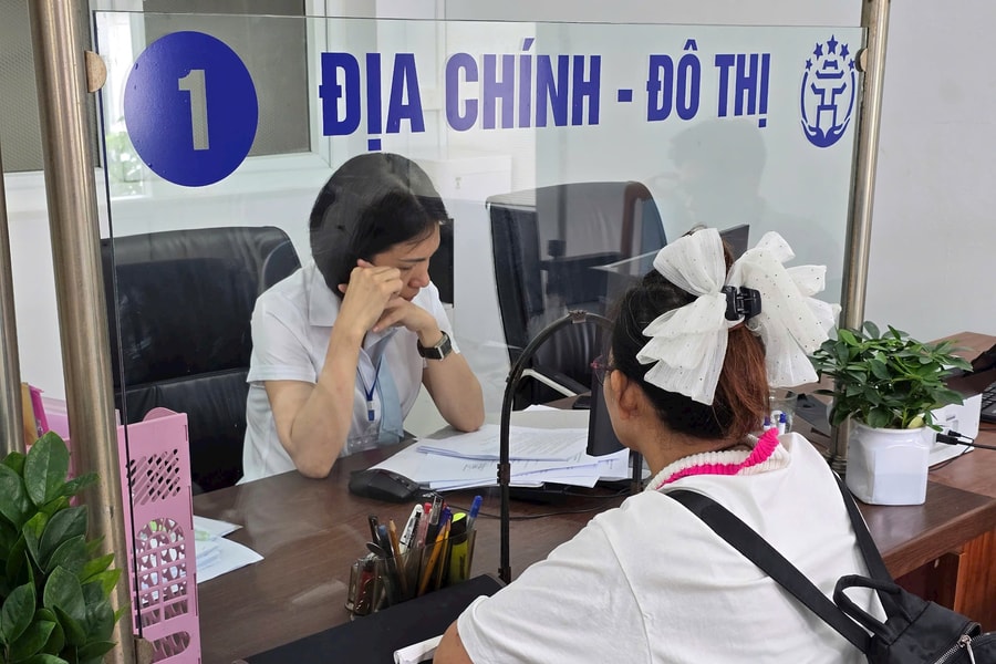 Hà Nội: Cấp xã, phường thiếu cán bộ chuyên ngành sau sáp nhập