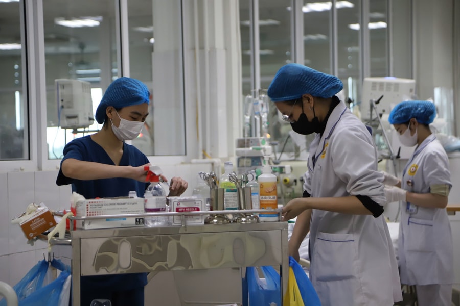 Khám chữa bệnh tại nhà được Bảo hiểm y tế chi trả từ 1/7: Chính sách nhân văn nhưng cần giám sát chặt chẽ