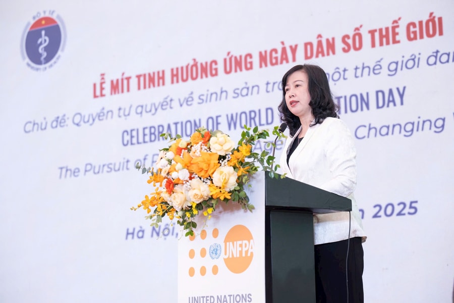 Đề xuất hỗ trợ tiền mặt, hiện vật cho gia đình sinh hai con gái