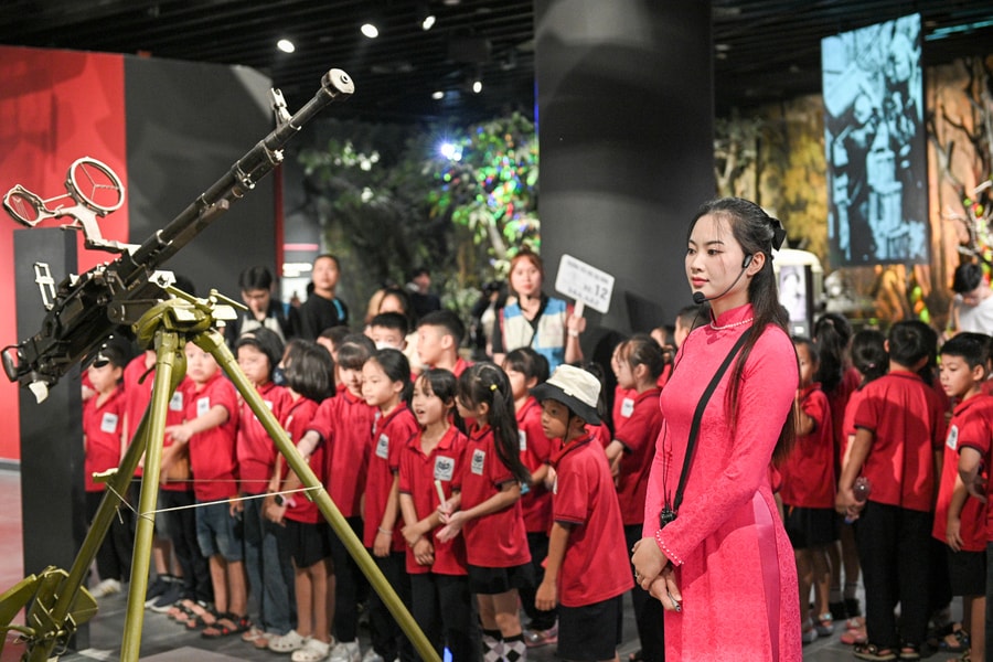 Chuyển hạng giáo viên THCS hạng II mới: Không cần đủ mọi minh chứng nhiệm vụ