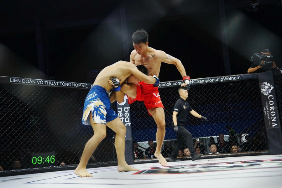 Võ sĩ Việt Nam có màn trình diễn ấn tượng tại MMA Championship 24