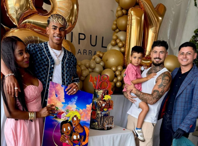 Lamine Yamal bị điều tra khẩn cấp vì sử dụng người lùn trong tiệc sinh nhật