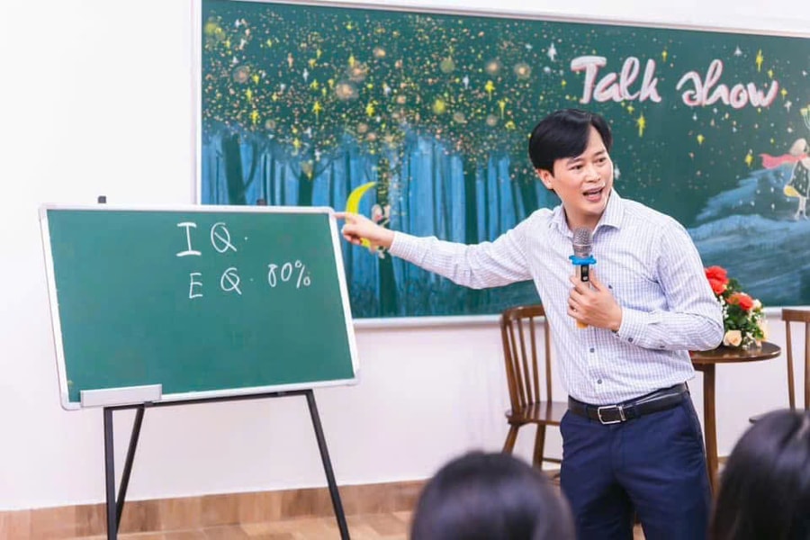 Cú 'đặt cược' lớn đầu đời của học sinh lớp 10: Đừng vô tình biến định hướng chọn ban học thành áp lực