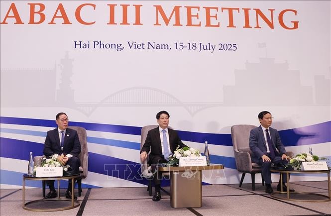 Chủ tịch nước Lương Cường dự khai mạc Kỳ họp lần thứ 3 Hội đồng Tư vấn Kinh doanh APEC