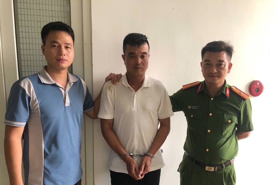 Bác sĩ giả lấy lý do “bắt mạch bốc thuốc” để thực hiện ý đồ xấu với bé gái