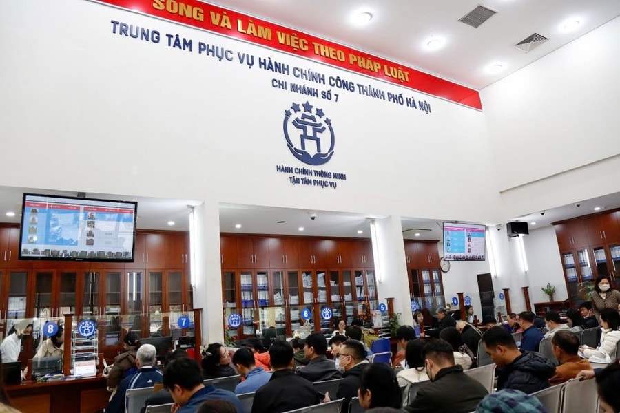 Chấn chỉnh tình trạng 'cò làm giấy tờ' tại các Trung tâm Phục vụ hành chính công