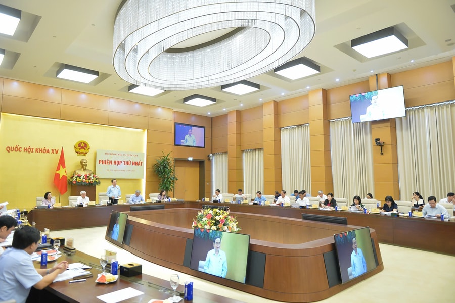 Văn phòng Hội đồng bầu cử quốc gia có 6 Phó Chánh Văn phòng