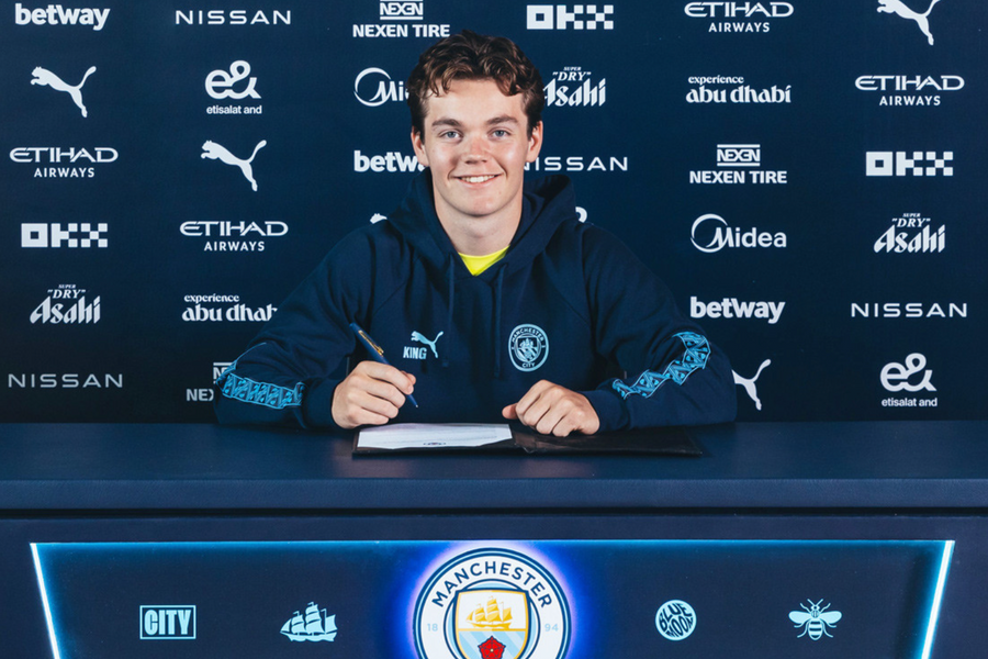 Man City ký hợp đồng với sao trẻ đồng hương của Haaland