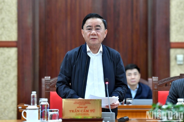 Bộ Chính trị ban hành Kết luận số 178-KL/TW: Tiếp tục hoàn thiện tổ chức bộ máy đơn vị hành chính 2 cấp hoạt động hiệu quả