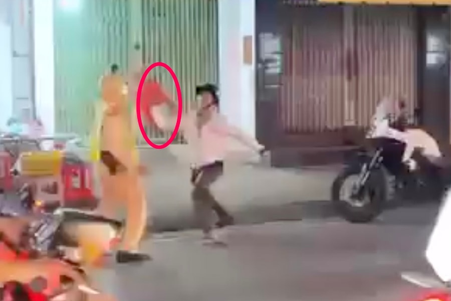 TPHCM: Tài xế cầm ghế nhựa tấn công CSGT khi bị kiểm tra nồng độ cồn