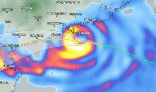 Siêu bão Wipha: Hồng Kông nâng lên mức cảnh báo cao nhất