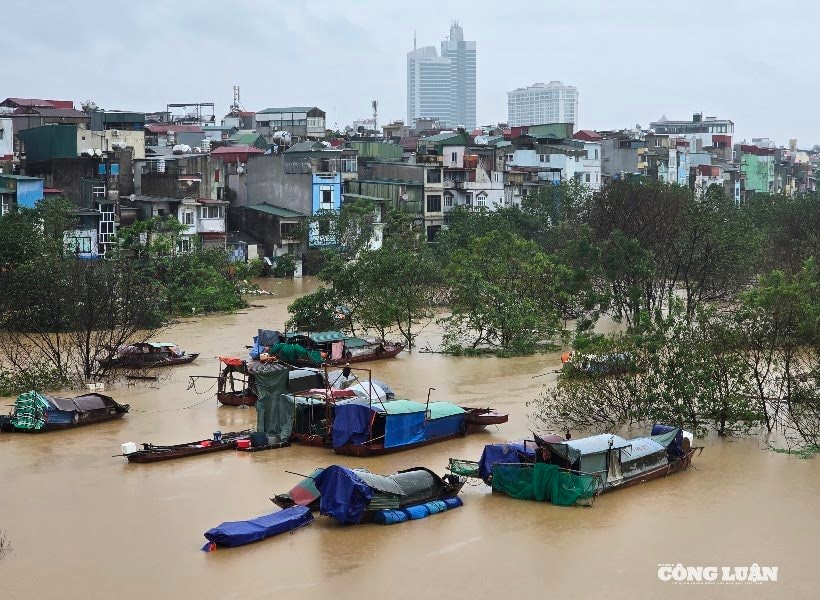 Hà Nội: Dừng hoạt động bến khách ngang sông, khu vui chơi giải trí trên mặt nước khi bão số 3 đổ bộ