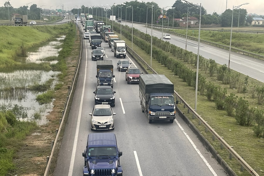 Mở rộng mặt đường để khai thác đồng bộ cao tốc Hà Nội - Thái Nguyên