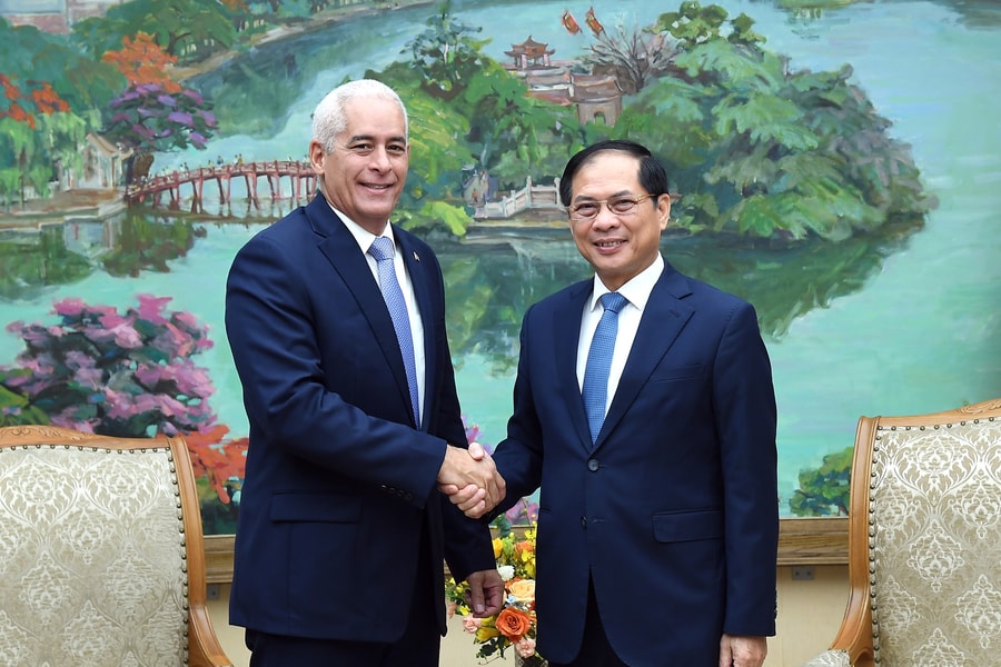 Tạo điều kiện thuận lợi cho các doanh nghiệp Việt Nam đầu tư, kinh doanh tại Cuba