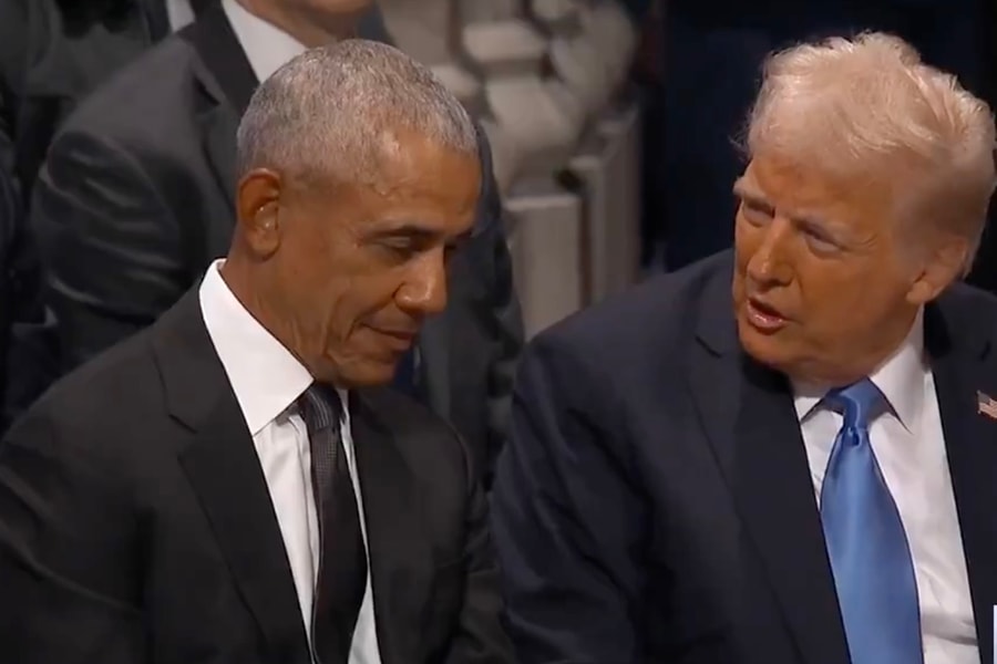 Ông Trump cáo buộc cựu Tổng thống Obama tội 'phản quốc'