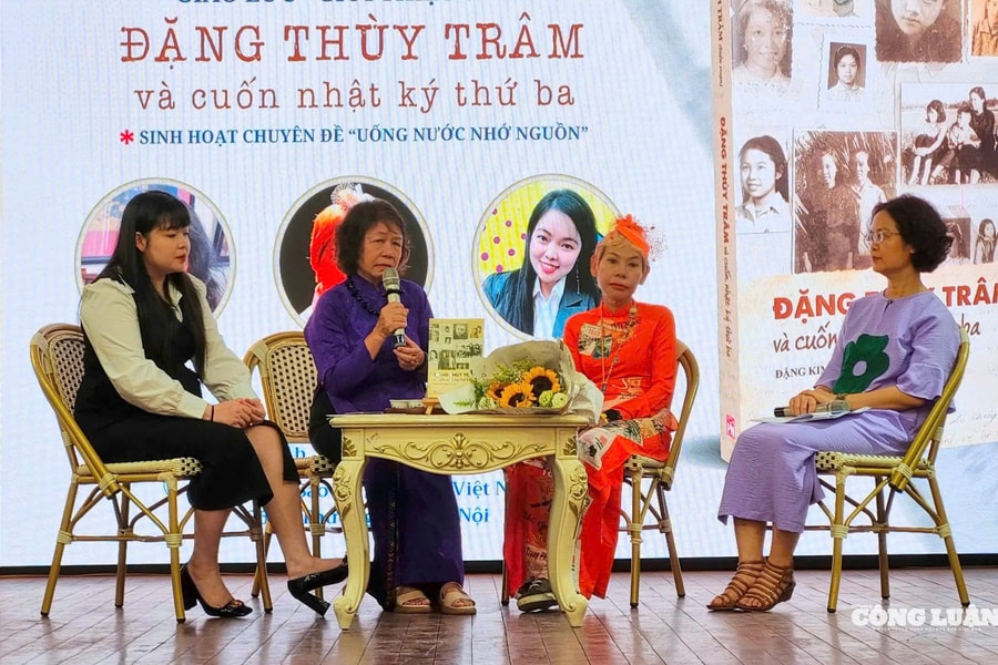 Đặng Thuỳ Trâm và cuốn nhật ký thứ ba: Lý tưởng và tình yêu thắp lửa…