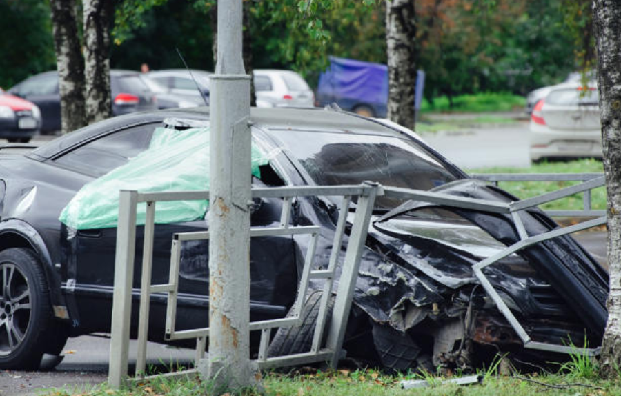 Lý do những chiếc ô tô hỏng hóc nặng vẫn được thu mua