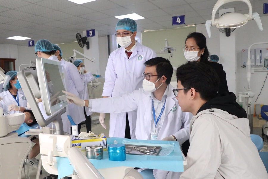 Trường đại học nào 'chốt sàn' cao nhất khối ngành Y Dược 2025?