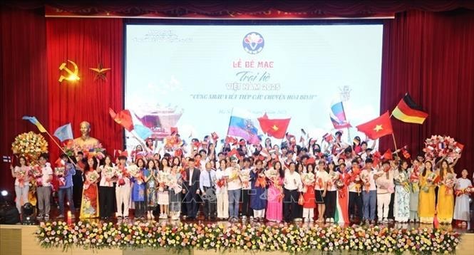 Thanh niên kiều bào giữ gìn bản sắc, góp sức xây dựng đất nước