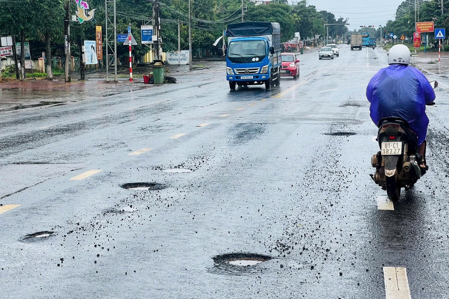 Gia Lai: Tuyến Quốc lộ 19 lại hư hỏng, sình lún, yêu cầu kiểm định chất lượng công trình