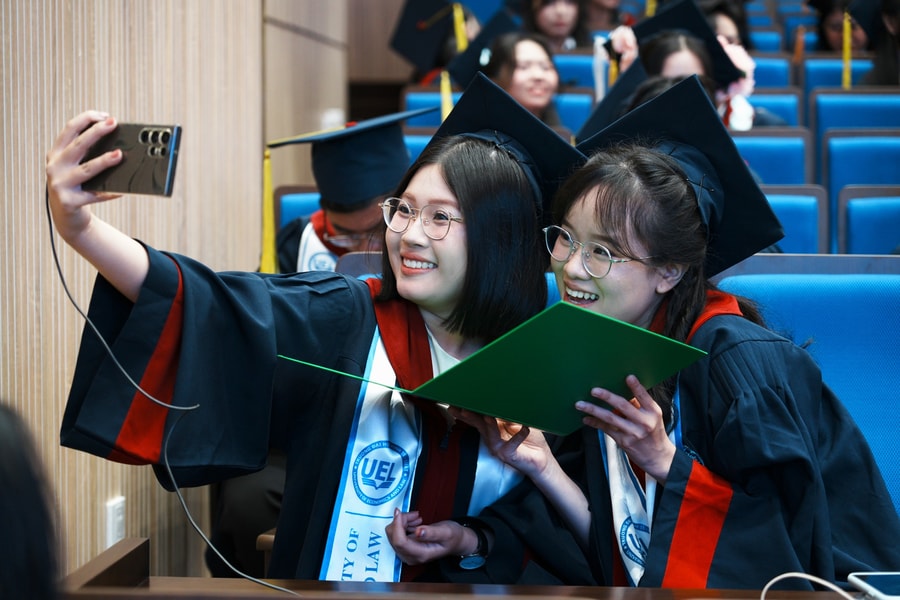 Ngành nào có điểm chuẩn cao nhất tại ĐH Kinh tế Quốc dân?