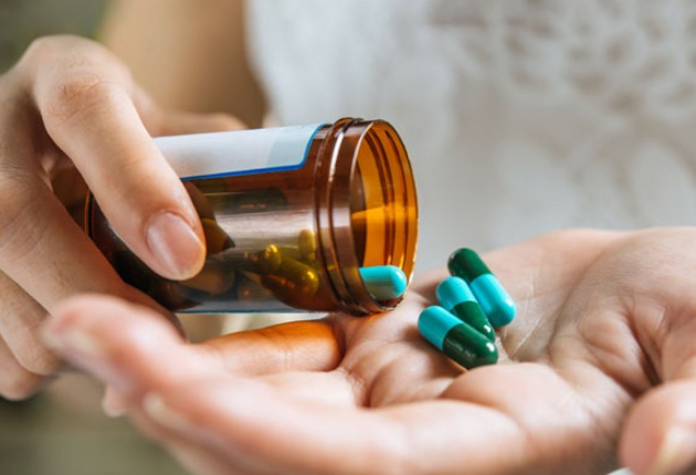 Cảnh báo 4 nhóm tương tác nguy hiểm khi dùng thuốc hạ huyết áp