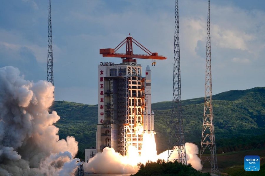 Trung Quốc phóng thành công nhóm vệ tinh internet quỹ đạo thấp