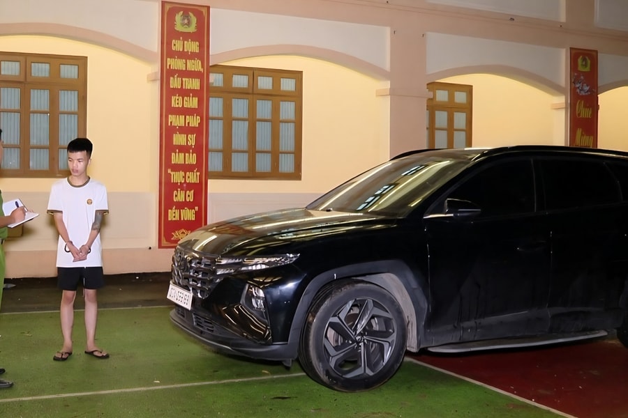 Bắt giữ nhóm đối tượng lừa đảo công nghệ cao, thuê ô tô tự lái rồi làm giấy tờ giả đem đi tiêu thụ