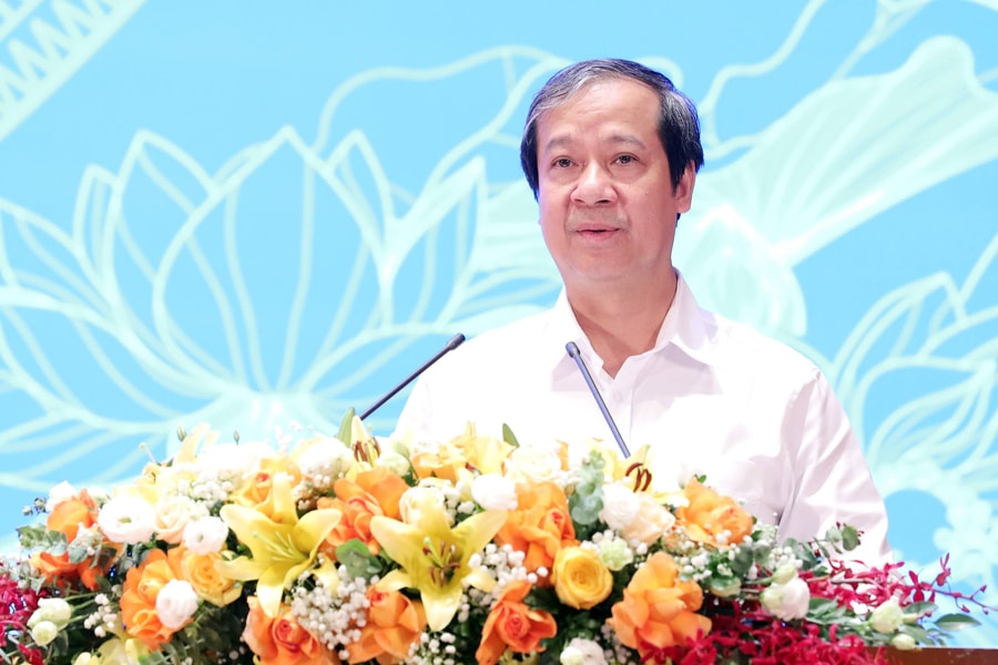 Bộ trưởng Nguyễn Kim Sơn: Tuyển dụng, thuyên chuyển, điều động giáo viên vẫn thuộc thẩm quyền ngành Giáo dục