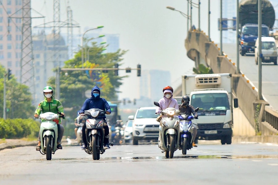 Dự báo thời tiết 29/7: Miền Bắc nắng nóng, đề phòng dông nhiệt