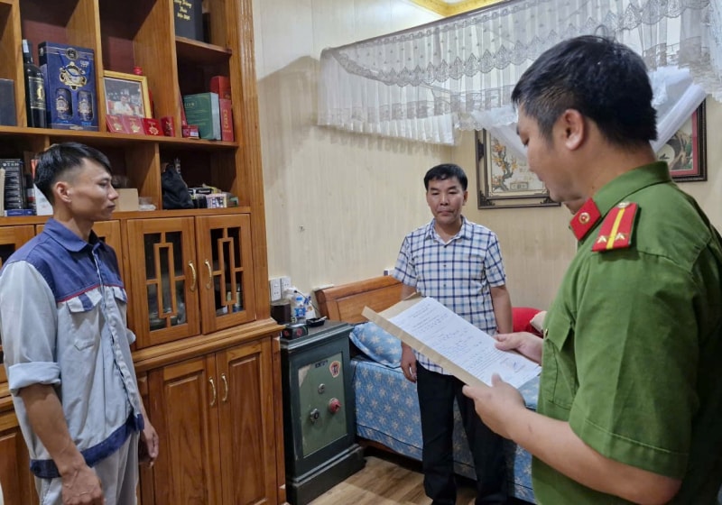 Khám xét khẩn cấp nơi ở của 'Sơn chùa'